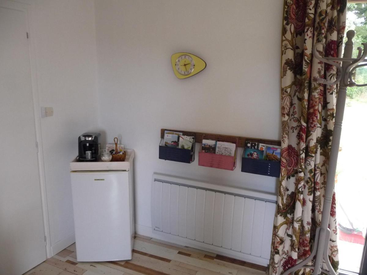 Bretagne Chambre D'Hotes Suite 53M2 Et Caravane Vintage Avec Cuisine Et Salle De Bains Privees Brittany B&B 53M2 Suite And Vintage Caravan Glamping With Private Kitchen And Bathroom Pleumeur-Gautier Экстерьер фото