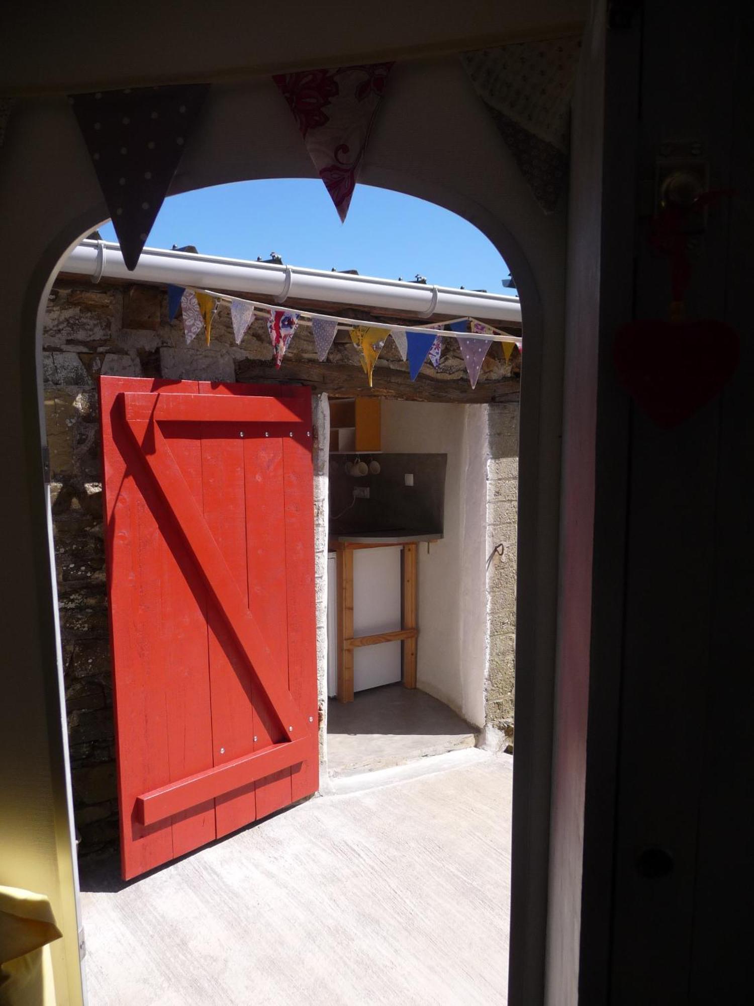 Bretagne Chambre D'Hotes Suite 53M2 Et Caravane Vintage Avec Cuisine Et Salle De Bains Privees Brittany B&B 53M2 Suite And Vintage Caravan Glamping With Private Kitchen And Bathroom Pleumeur-Gautier Экстерьер фото